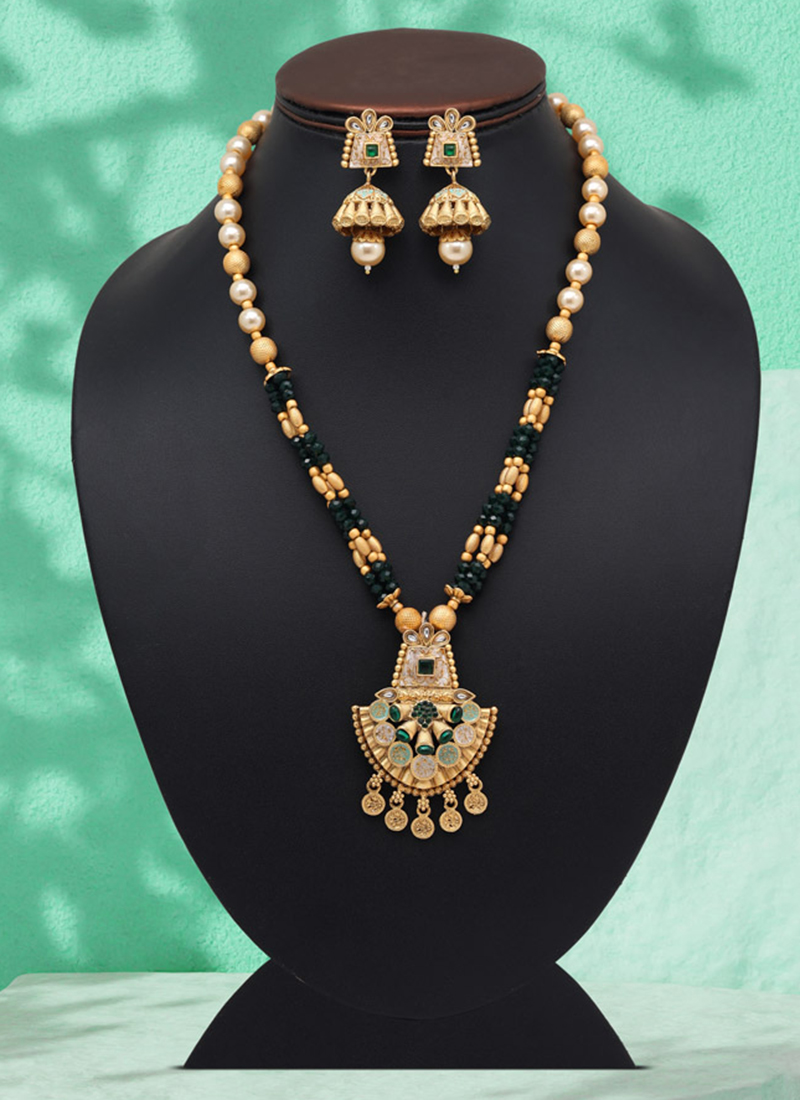 Buy Wedding Wear Green Color Meena Work Matte Gold Rajwadi Temple Necklace Set Online From Surat Wholesale Shop